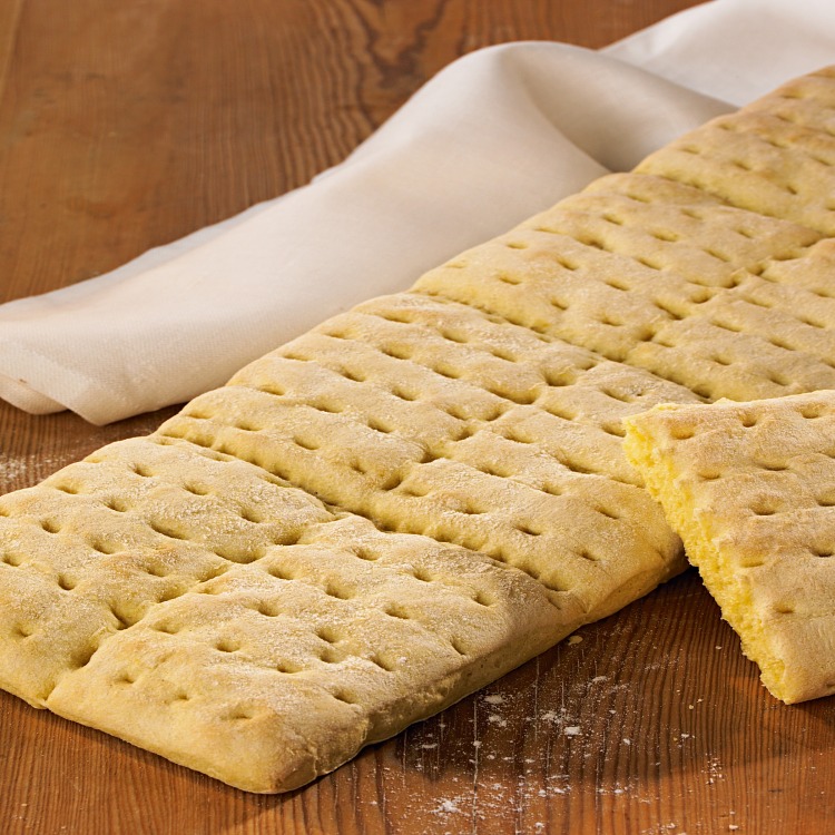 Nybakat brytbröd majs