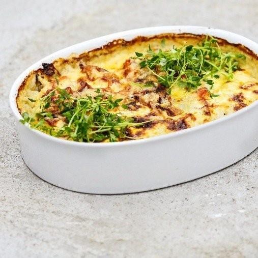 Cheddargratinerad rotsaksgratäng