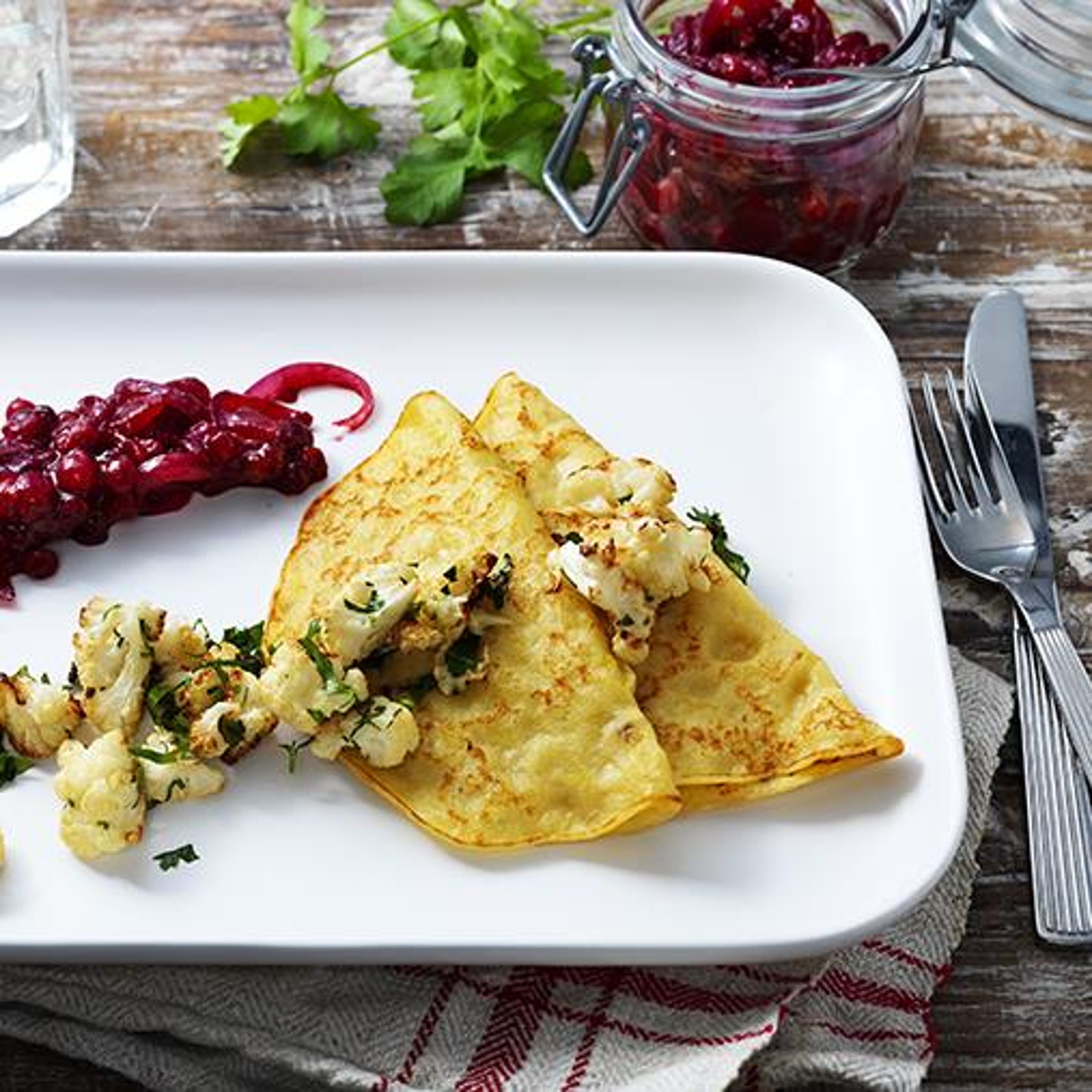 raggmunk-med-rostad-blomkal-lingonchutney.jpg